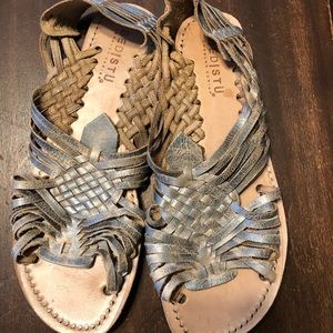 Brand new bed Stu sandals